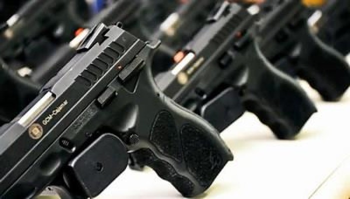 ACONTECIMENTOS EM DESTAQUE - AS ARMAS DA MEDIOCRIDADE